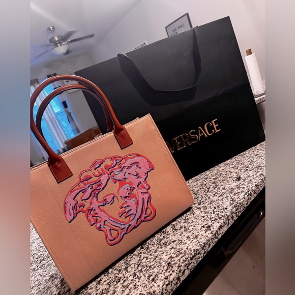 VERSACE
Canvas Calfskin Large Medusa Pop Cabas Tote Beige - Picture 3 of 10